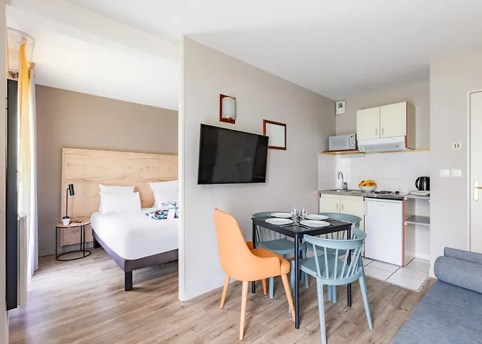 Aparthotel Appart'city Confort Cite Des Congres 3*