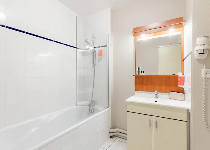 Appart'city Confort Cite Des Congres Aparthotel 3*